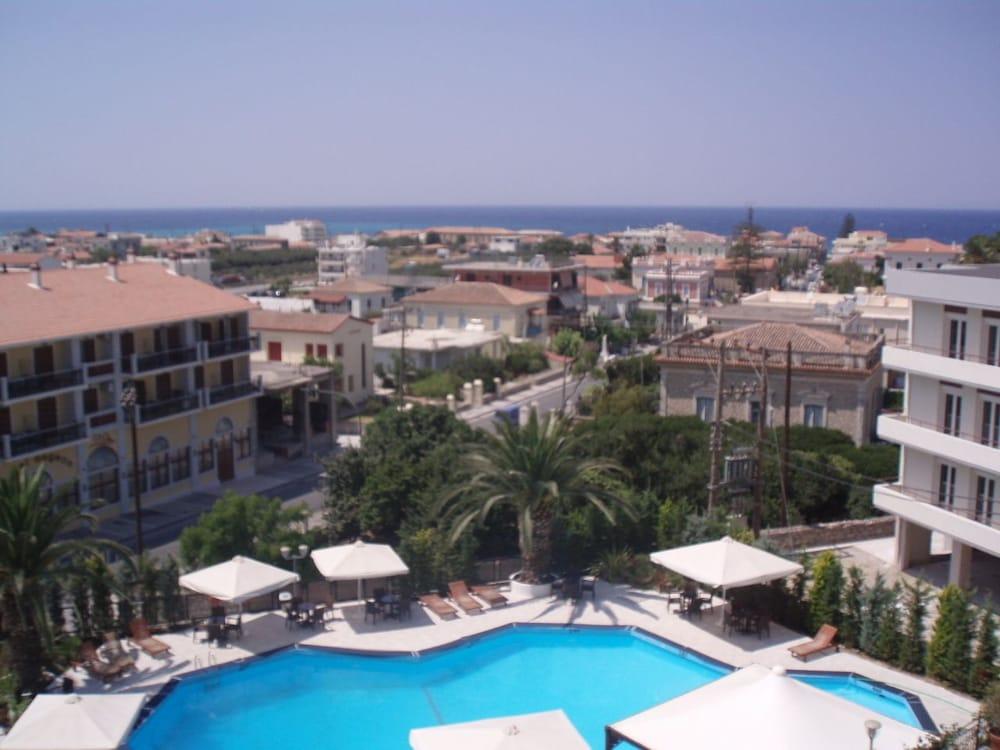 Merope Hotel Karlovassi Esterno foto