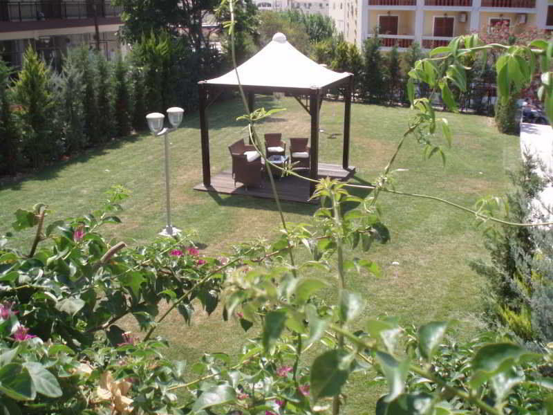 Merope Hotel Karlovassi Esterno foto